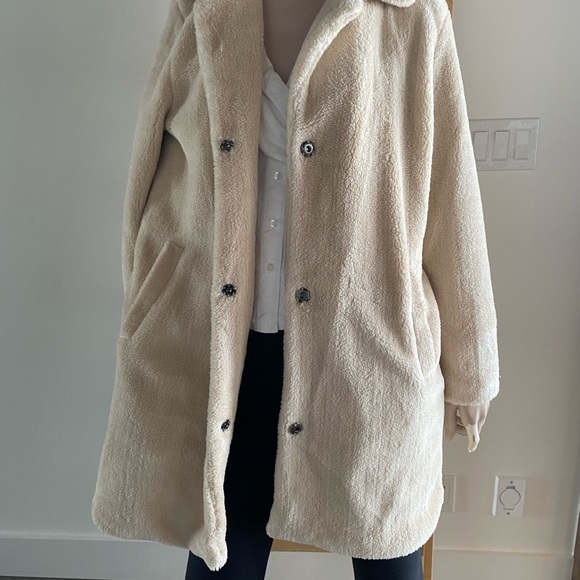 Smashed Lemon cozy Fleece Over Coat with Satin Cheetah Print interior - Picture 3 of 15